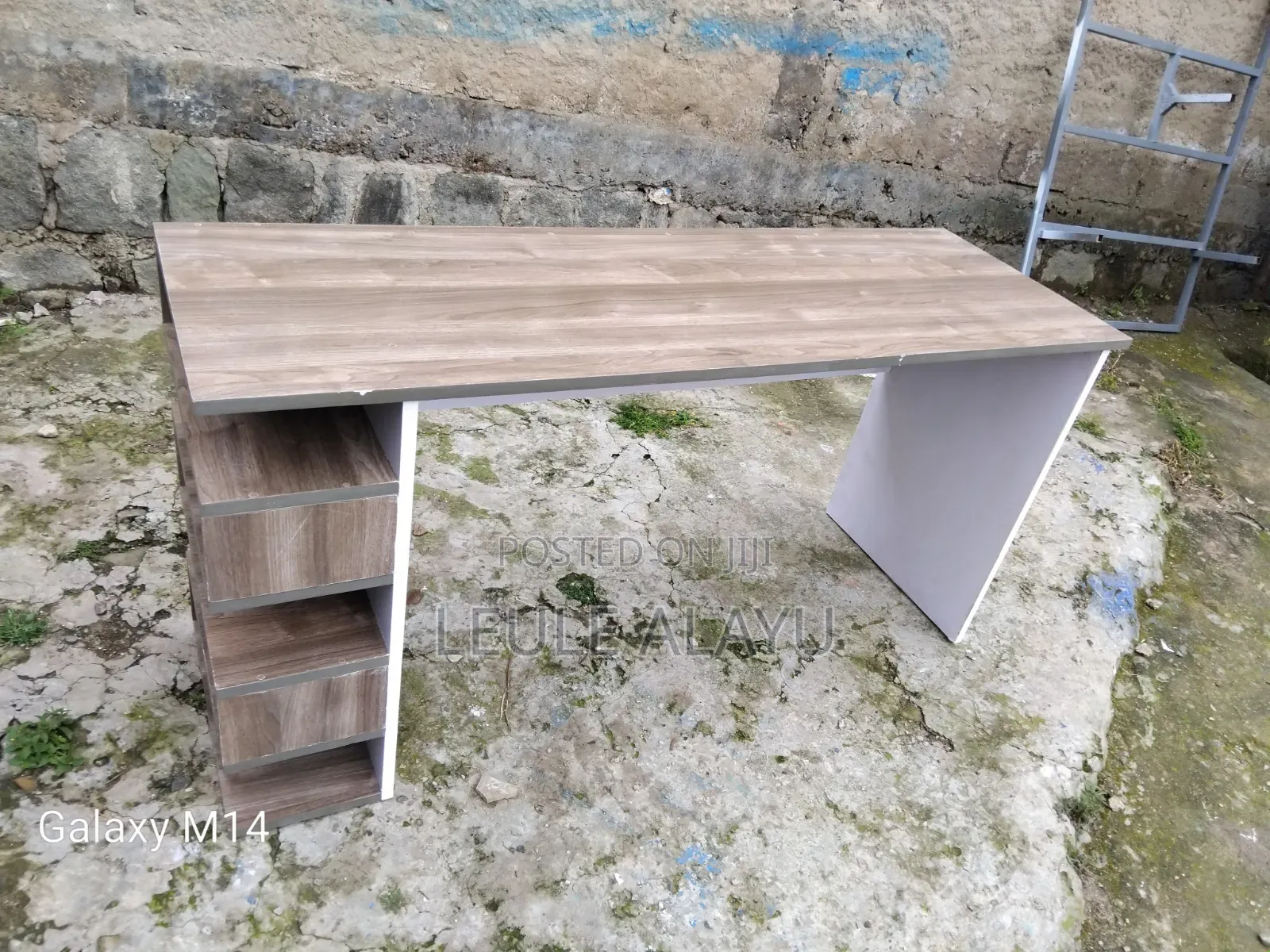 Reading Table