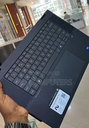 New Laptop HP OmniBook Ultra Flip 16" 16GB Intel Core Ultra 7 SSD 1T