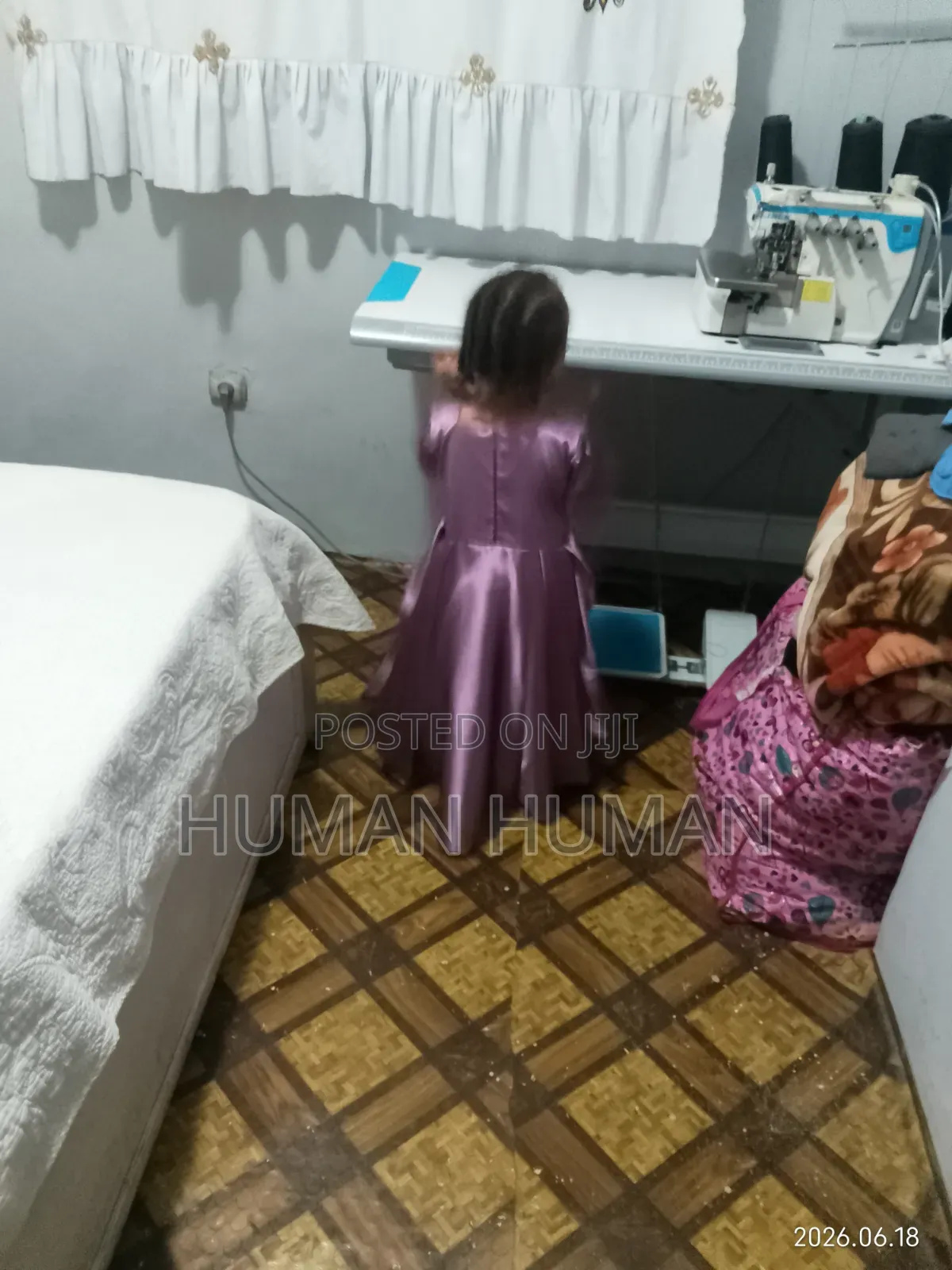 የልብስ ስፌት አሰልጣኝ በonline በአካል በግልና በማህበር ለሴቶች ይቀንሳል