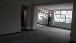 3bdrm Condo in Condomunium 1St, Akaky Kaliti for sale