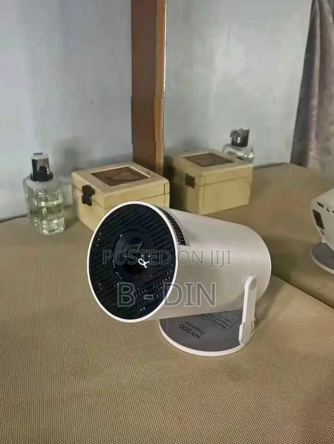 Hy300 Mini Projector