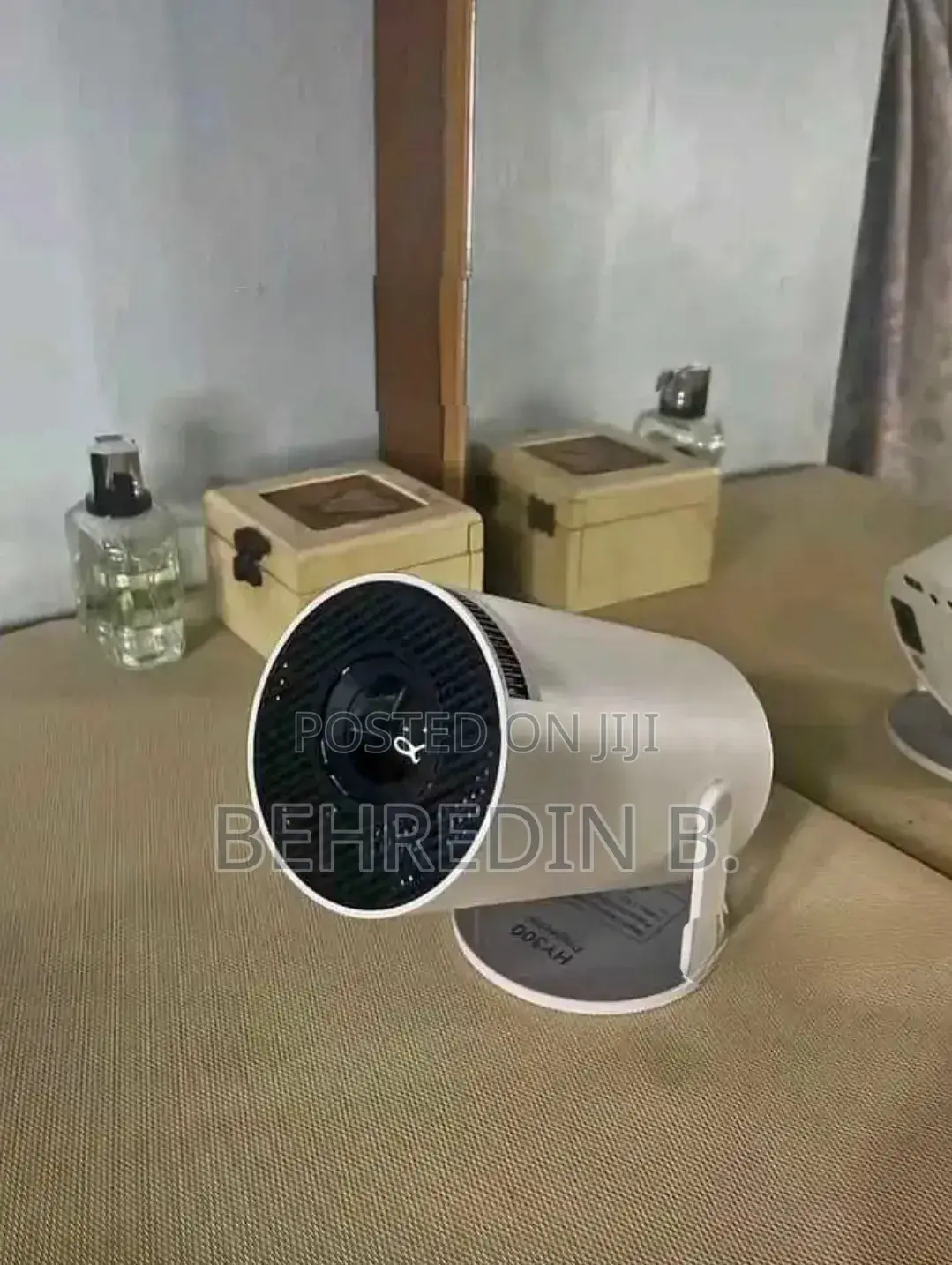 Hy300 Mini Projector