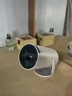 Hy300 Mini Projector