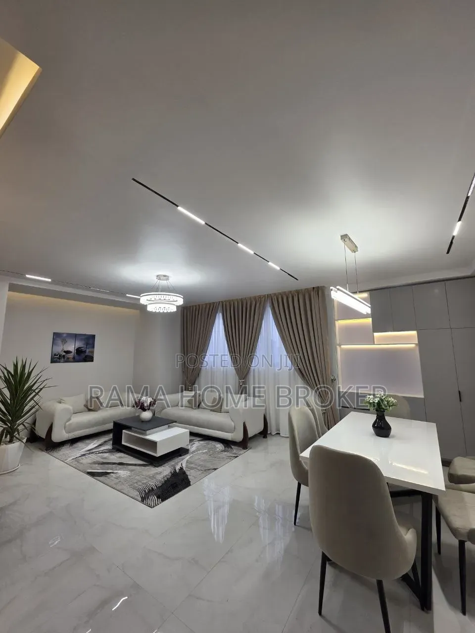 Furnished 2bdrm Apartment in መሀል ቦሌ ስካይ ላይት ሆቴል, Bole for sale