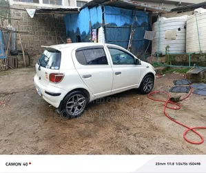Toyota Vitz 2004 Off white