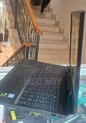 New Laptop HP Omen 15-ce0xx 16GB Intel Core i7 SSD 1T