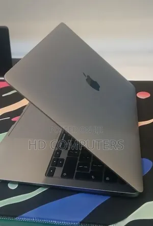 New Laptop Apple MacBook Air 2020 M1 8GB Apple M1 SSD 256GB