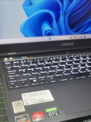New Laptop Lenovo Legion 5 16GB AMD Ryzen 7 SSD 512GB