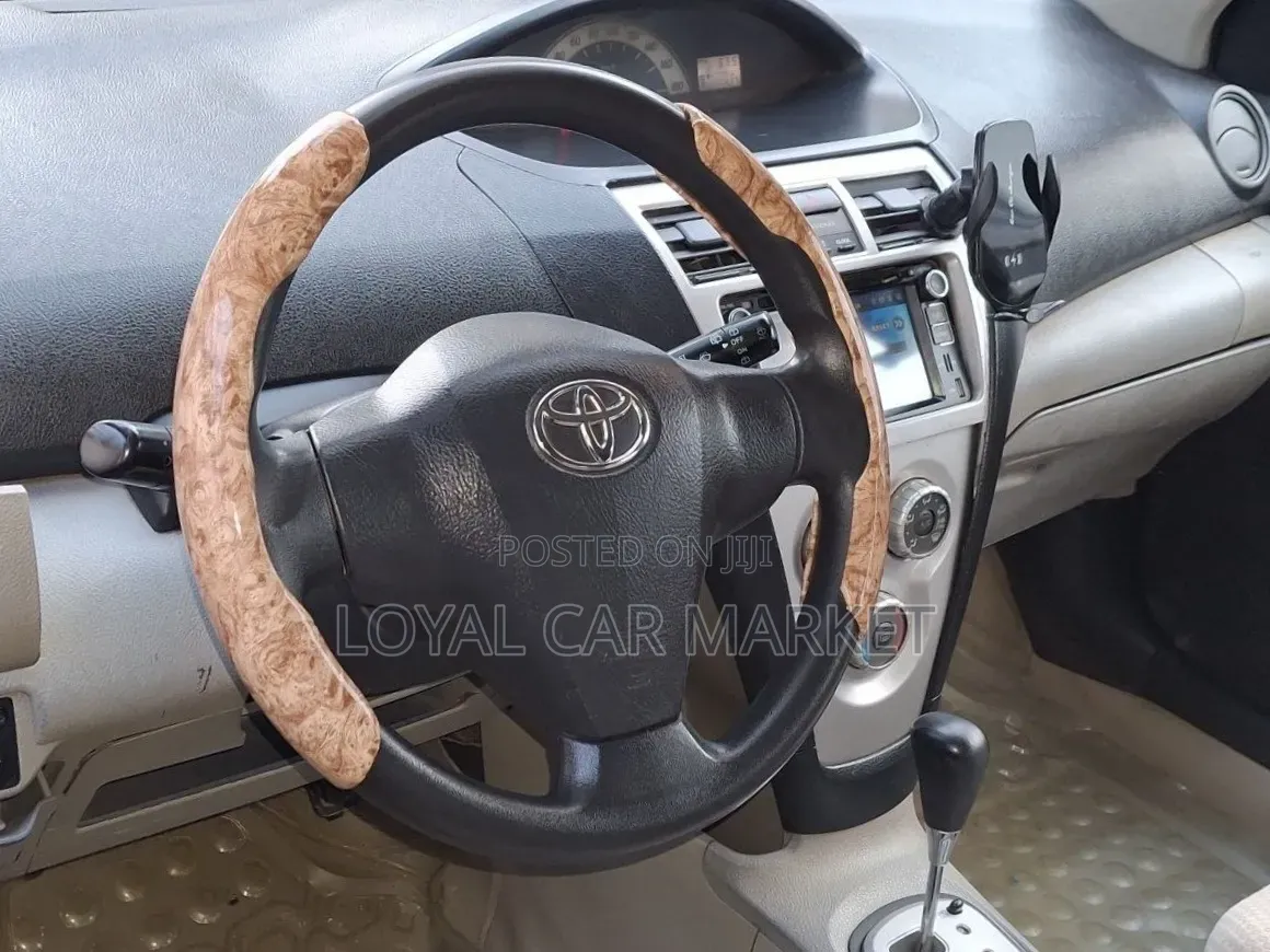 Toyota Yaris 2007 Ivory