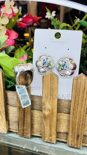 Ring + Earrings