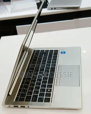 New Laptop HP EliteBook 840 G8 16GB Intel Core i5 SSD 512GB