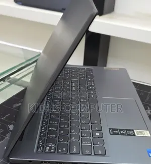 New Laptop Lenovo Ideapad 3 8GB Intel Core i5 SSD 512GB