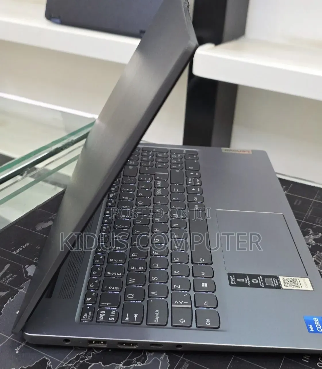 New Laptop Lenovo Ideapad 3 8GB Intel Core i5 SSD 512GB
