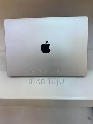 New Laptop Apple MacBook Pro 2023 M3 8GB Apple M3 SSD 512GB