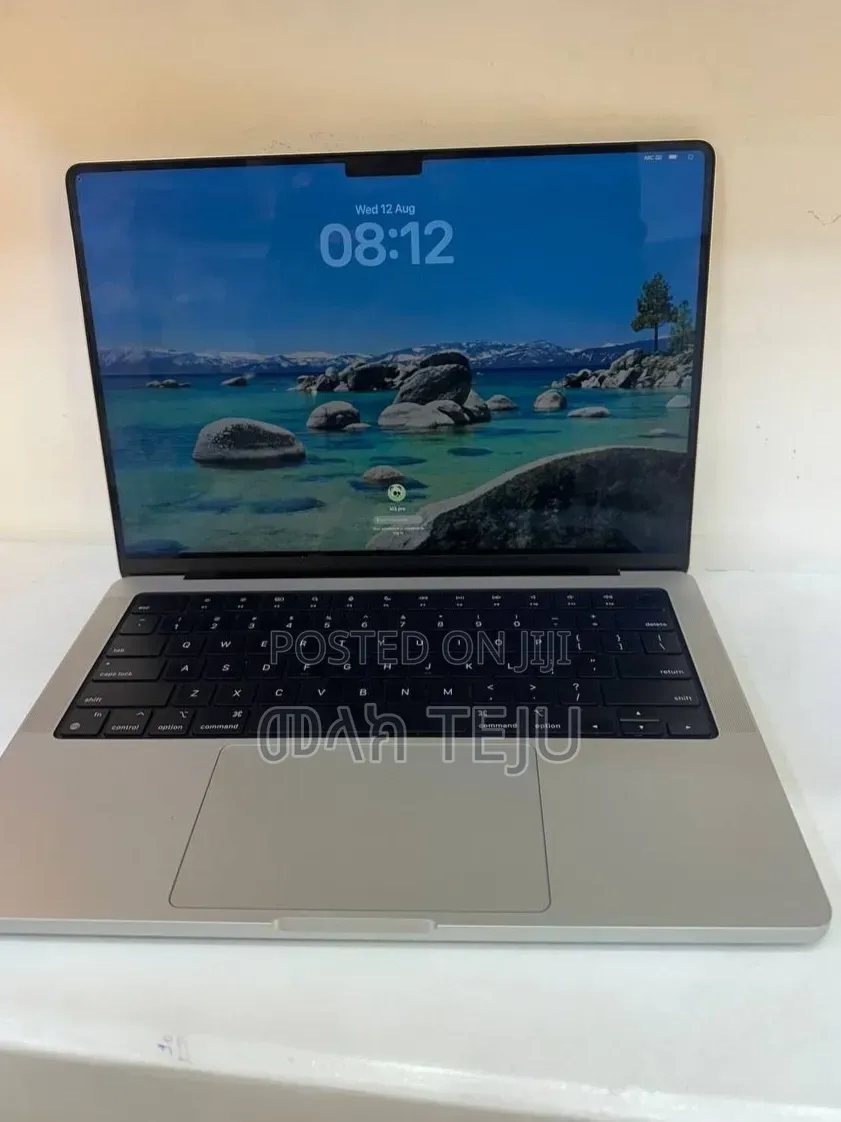 New Laptop Apple MacBook Pro 2023 M3 8GB Apple M3 SSD 512GB