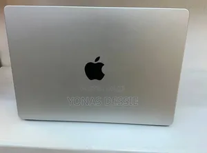 New Laptop Apple MacBook Pro 2024 M3 8GB Apple M3 Pro SSD 512GB