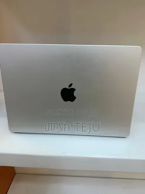 New Laptop Apple MacBook Pro 2021 M1 8GB Apple M1 SSD 256GB