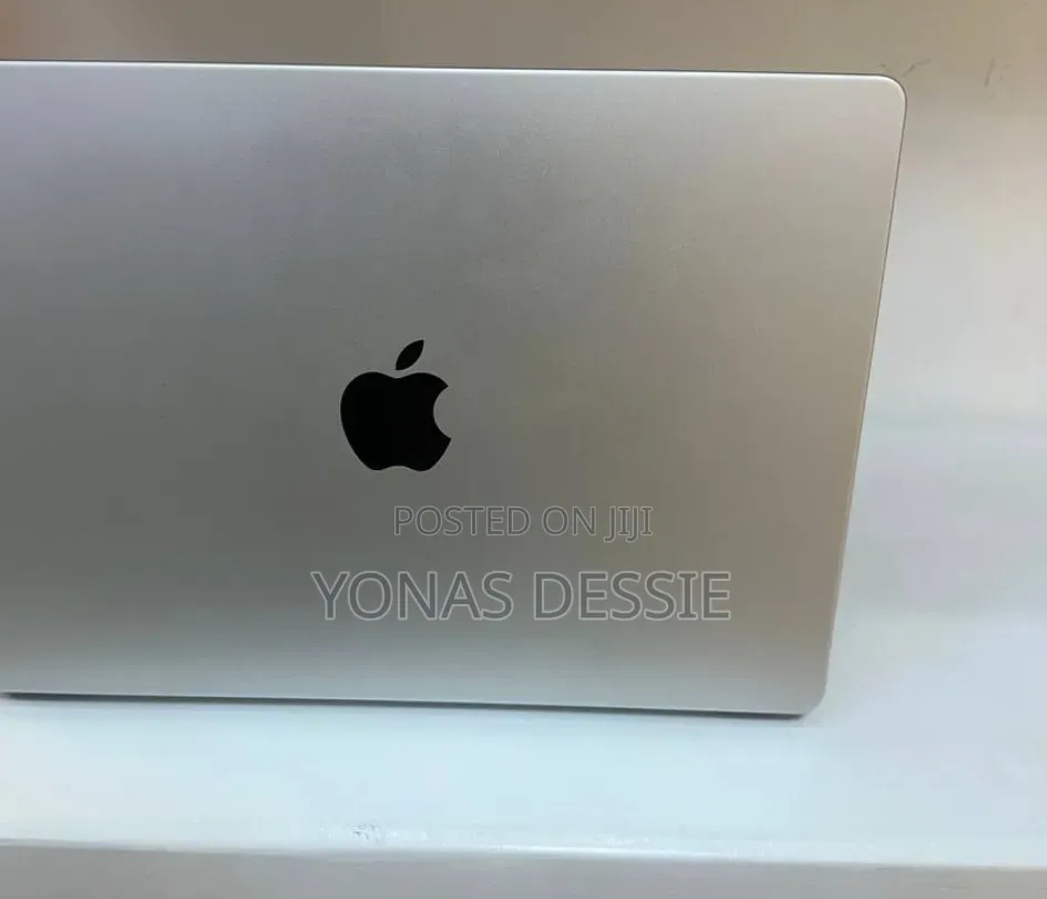 New Laptop Apple MacBook Pro 2021 M1 8GB Apple M1 Pro SSD 256GB