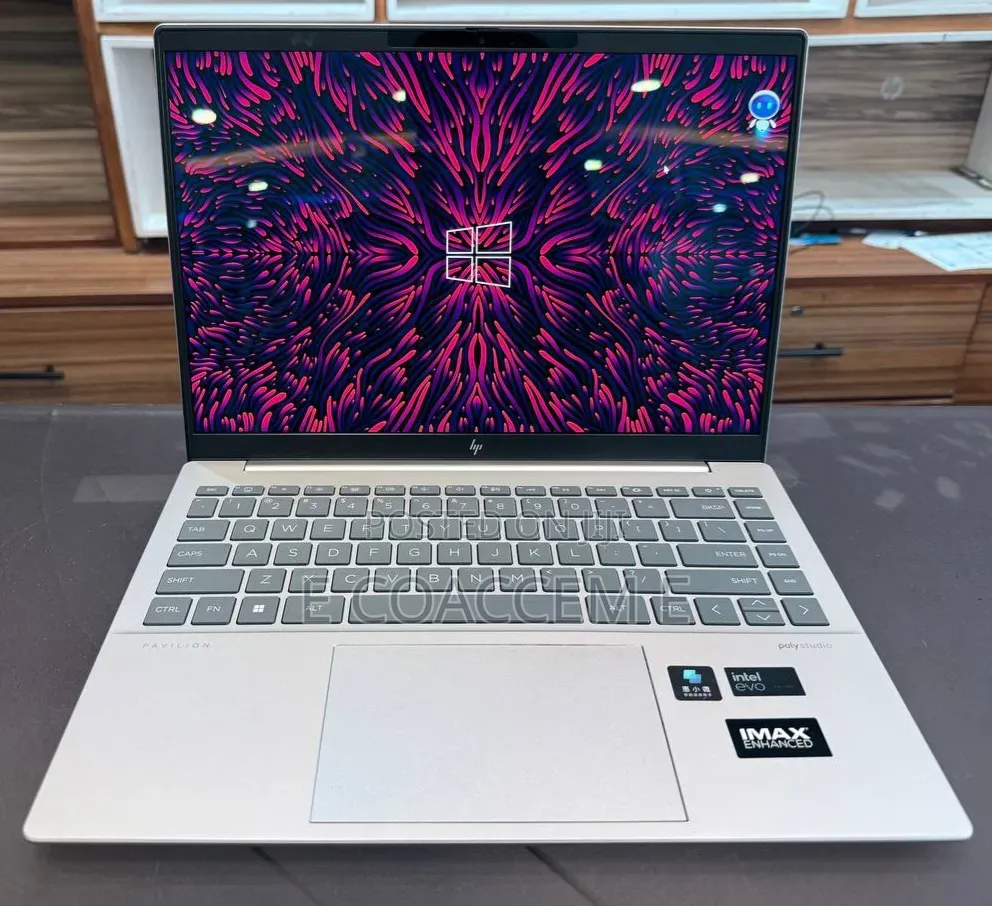New Laptop HP 32GB Intel Core Ultra 7 SSD 1T