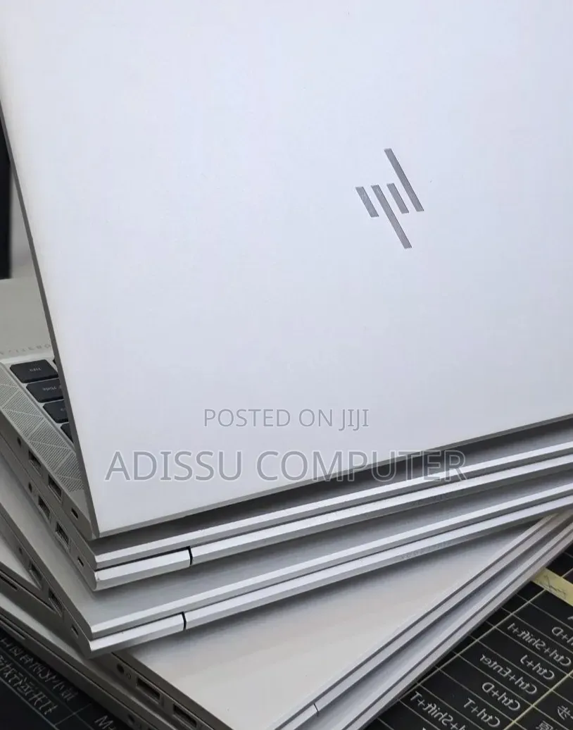 New Laptop HP EliteBook 840 G8 16GB Intel Core i5 SSD 512GB