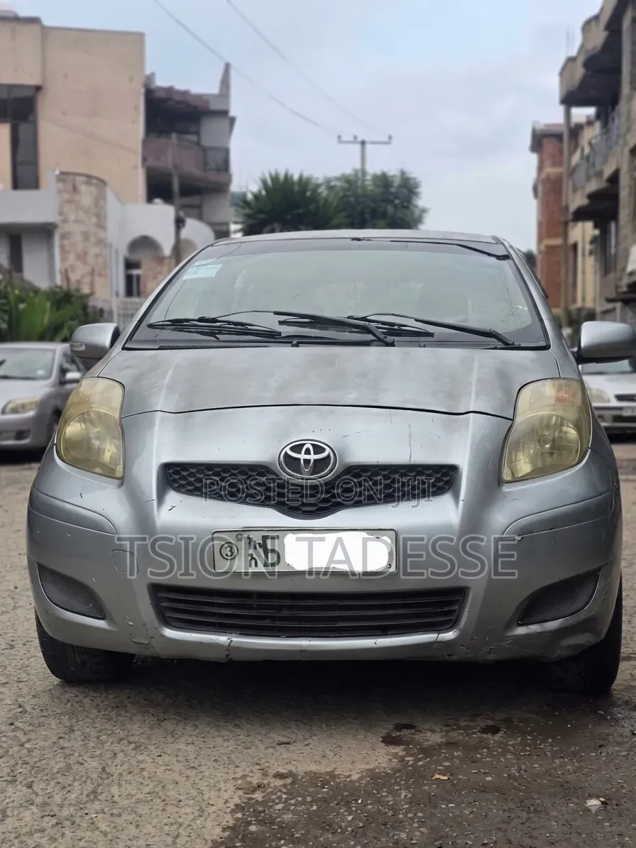 Toyota Yaris 2008 Silver