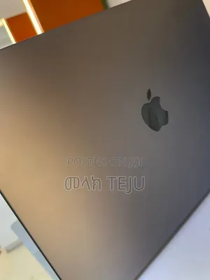 Laptop Apple MacBook Pro 2017 16GB Intel Core i5 SSD 512GB