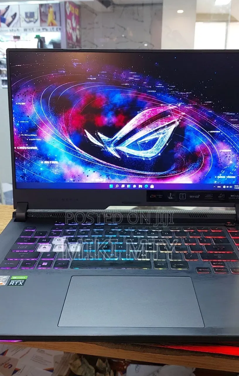 New Laptop Asus ROG Strix G15 16GB AMD Ryzen 7 SSD 1T