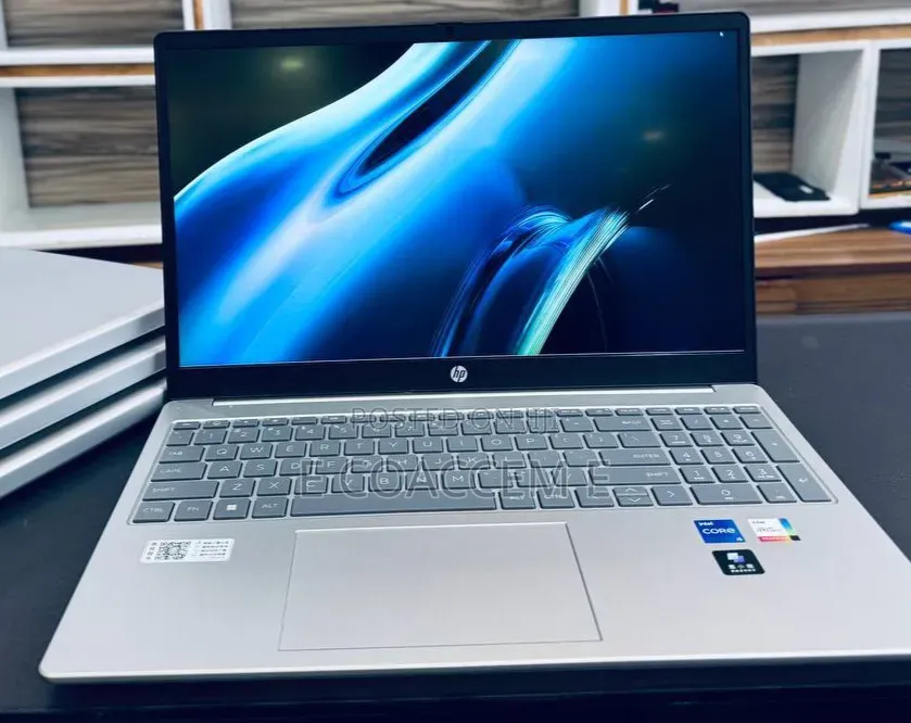New Laptop HP 16GB Intel Core i5 SSD 1T