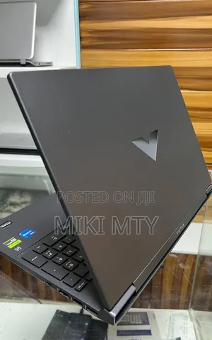 New Laptop HP Victus 15 16GB Intel Core i7 SSD 1T