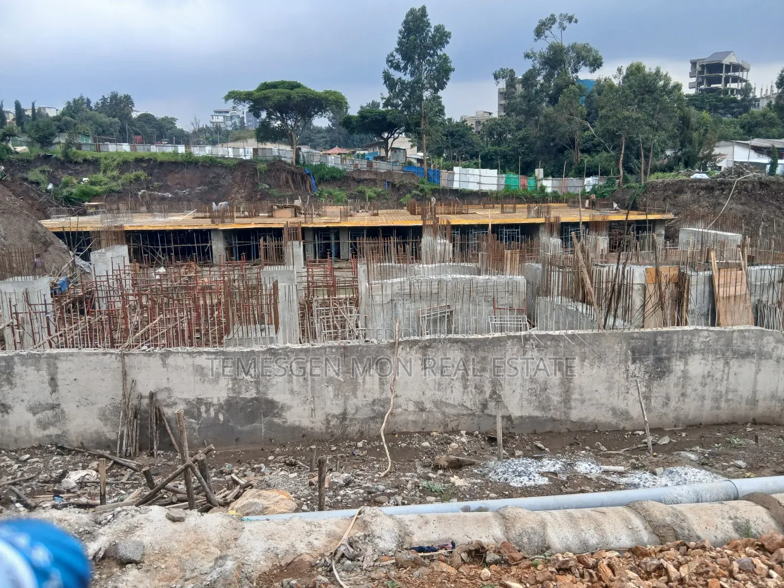 2bdrm Duplex in Mon Real Estate, Kolfe Keranio for sale