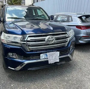 Toyota Land Cruiser 2017 Blue