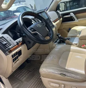 Toyota Land Cruiser 2017 Blue