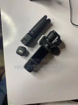 -Dji Pocket 4 Creator Combo