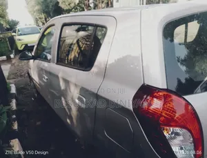 Suzuki Alto 2025 Silver