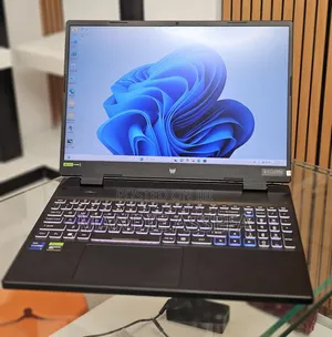 New Laptop Acer Predator Helios 300 16GB Intel Core i9 SSD 1T