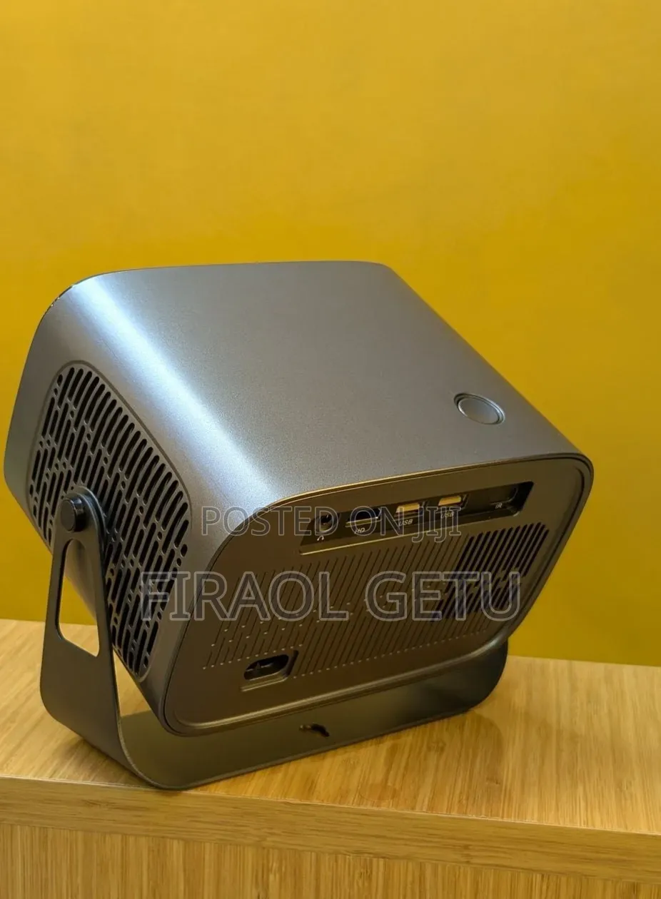  Geek Space A10 Plus - ዘመናዊና ተንቀሳቃሽ ፕሮጀክተር (Smart LED Projector)