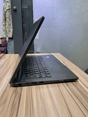 New Laptop Dell Latitude 7400 8GB Intel Core i5 SSD 256GB