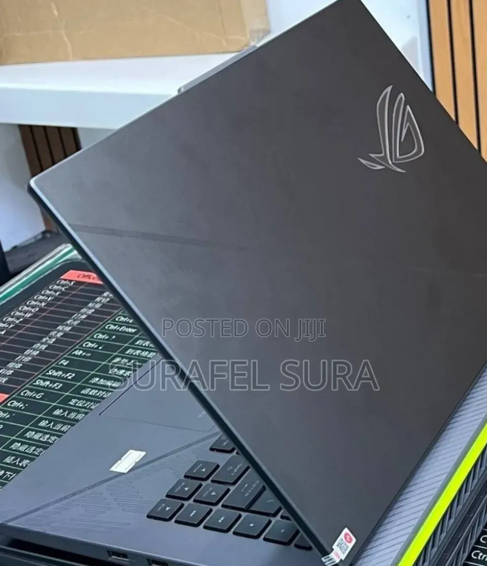 New Laptop Asus ROG Strix G15 16GB Intel Core i9 SSD 1T