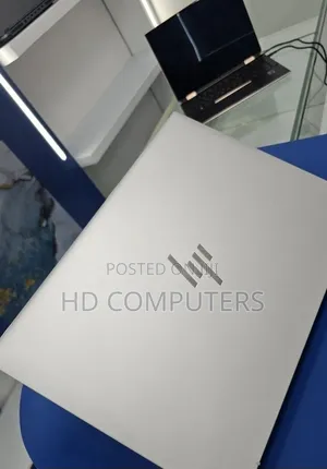 New Laptop HP EliteBook 840 G9 16GB Intel Core i5 SSD 512GB