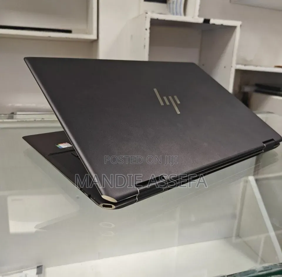 New Laptop HP Spectre 16GB Intel Core i7 SSD 512GB