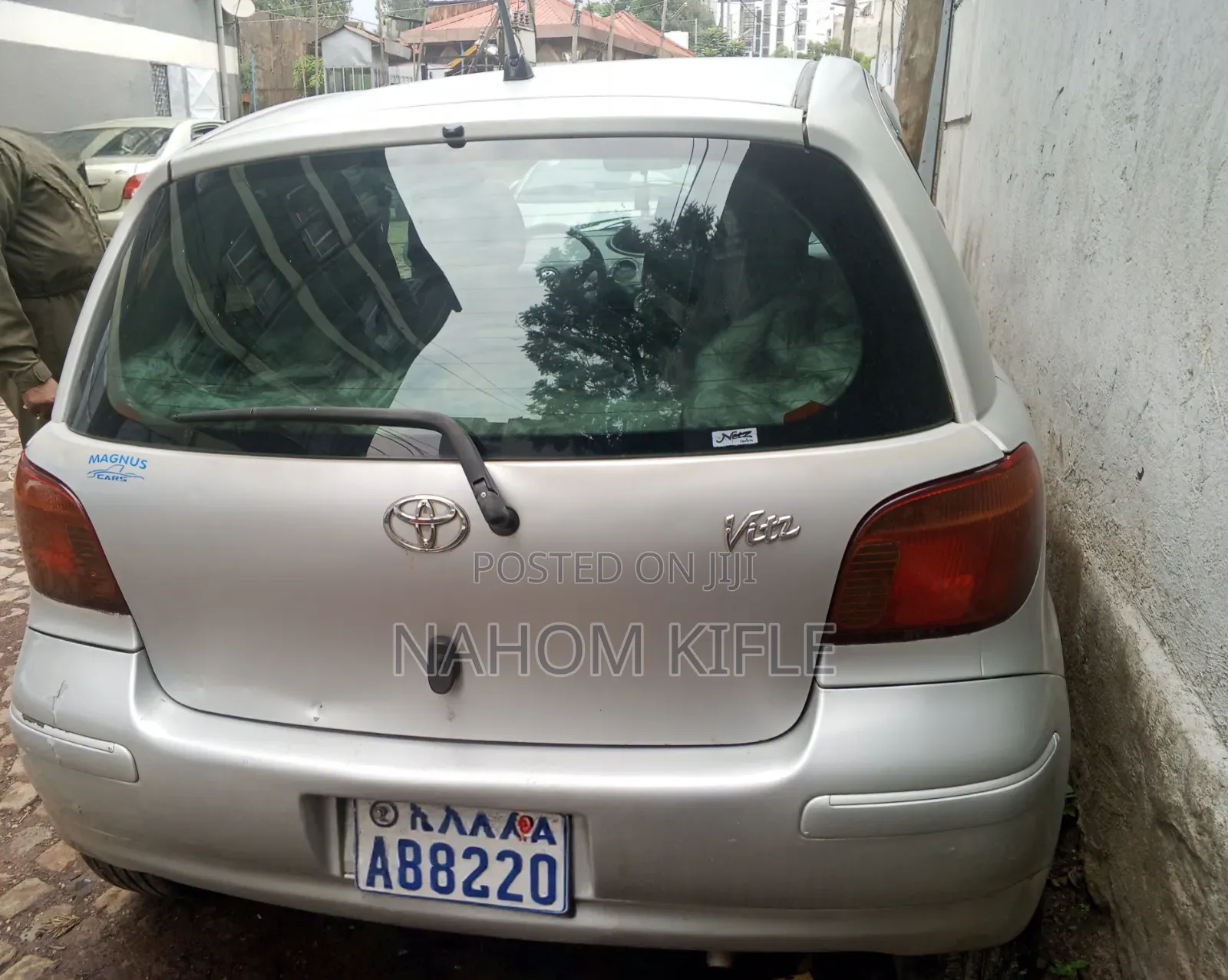 Toyota Vitz 2004 Silver