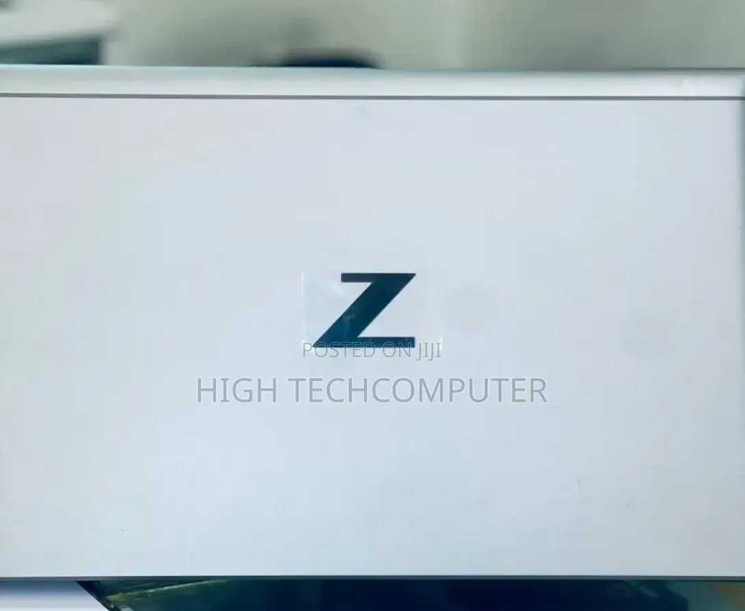New Laptop HP ZBook Studio G8 16GB Intel Core i7 SSD 512GB