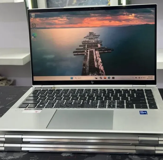 New Laptop HP EliteBook 1040 G8 32GB Intel Core i7 SSD 512GB