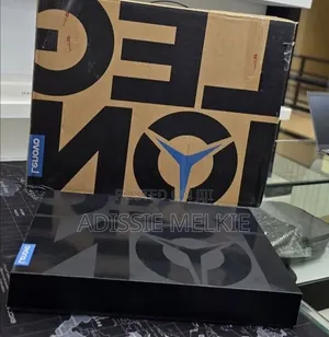 New Laptop Lenovo Legion 9 32GB AMD Ryzen 9 SSD 1T