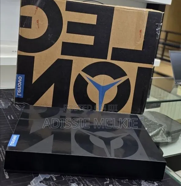 New Laptop Lenovo Legion 9 32GB AMD Ryzen 9 SSD 1T