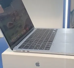 New Laptop Apple MacBook Air 2025 M4 16GB Apple M4 SSD 512GB