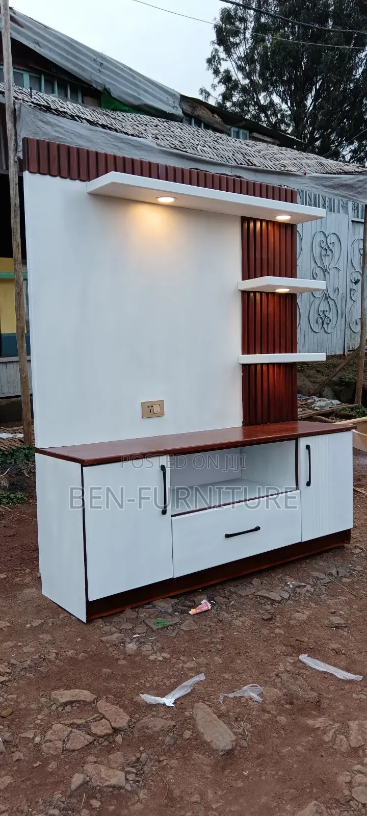 TV Stand 150 X 180