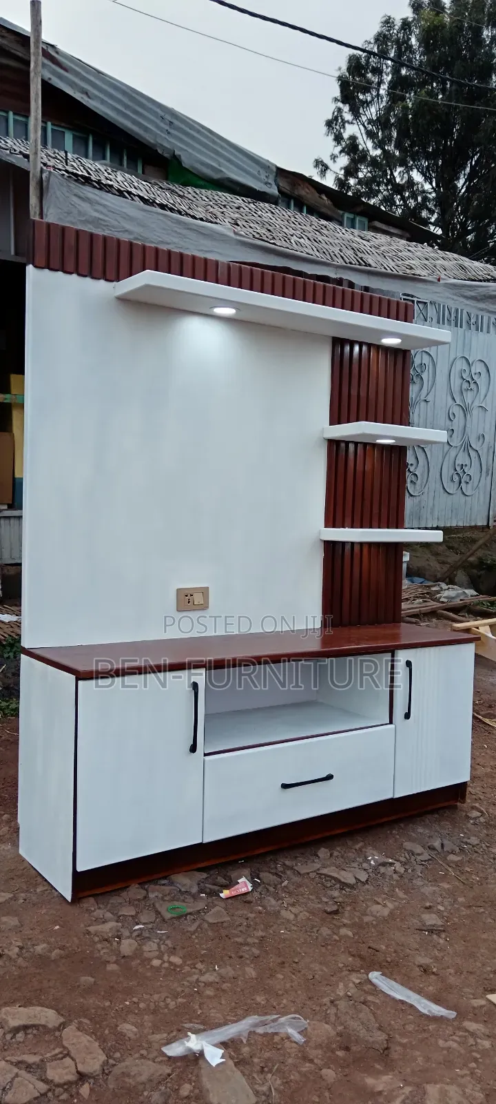 TV Stand 150 X 180