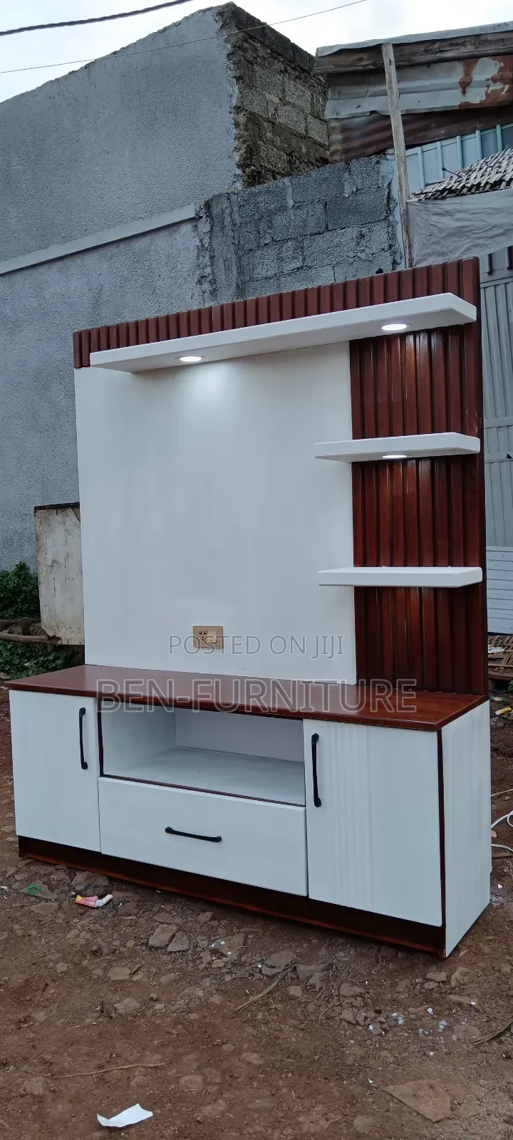 TV Stand 150 X 180