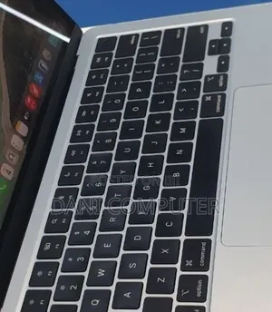 New Laptop Apple MacBook Air 2025 M4 16GB Apple M4 SSD 512GB